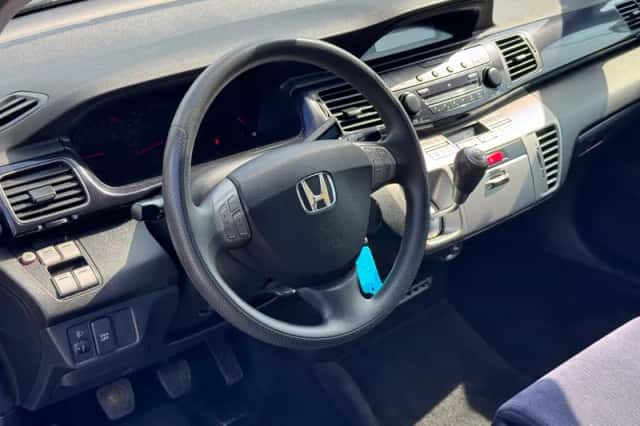 Honda FR-V (2007) thumbnail 3