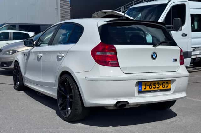 BMW 1-Serie (2010) thumbnail 4
