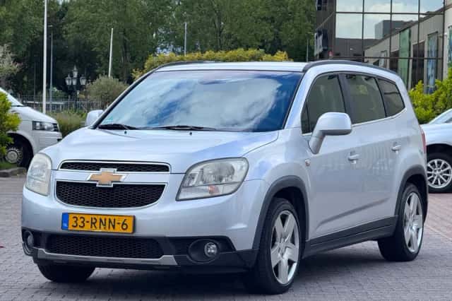 Chevrolet Orlando (2011) thumbnail 1