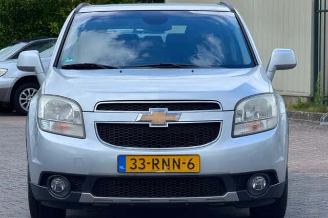 Chevrolet Orlando (2011) thumbnail 3