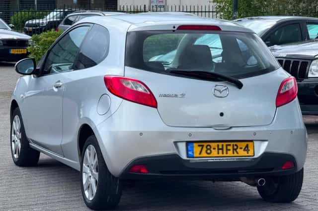 Mazda 2 (2008) thumbnail 6