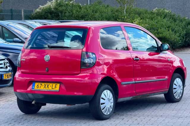 Volkswagen Fox (2007) thumbnail 2
