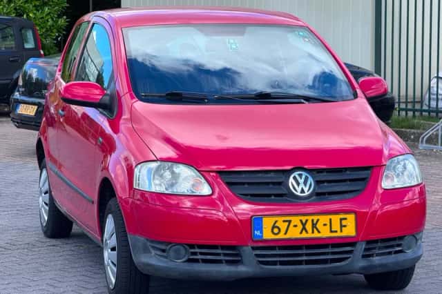 Volkswagen Fox (2007) thumbnail 3