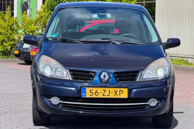 Renault Grand Scénic (2008) thumbnail 6