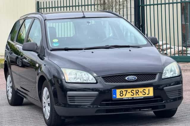 Ford Focus (2006) thumbnail 6