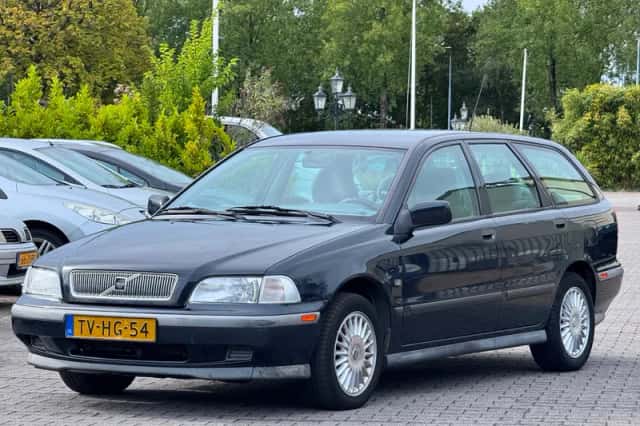 Volvo V40 (1998) thumbnail 1