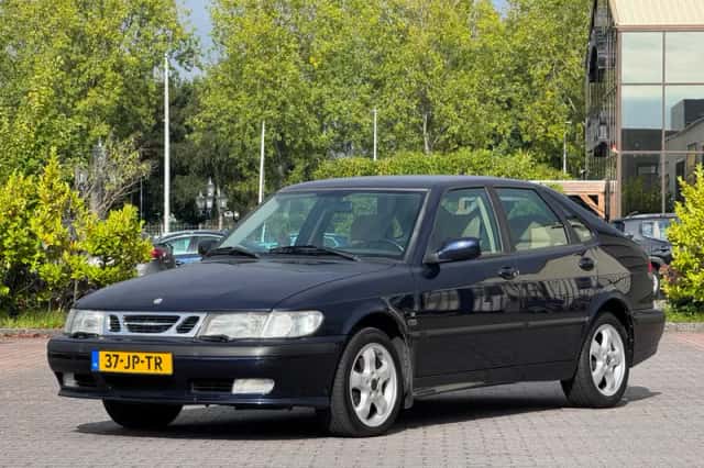 Saab 9-3 (2002) thumbnail 1