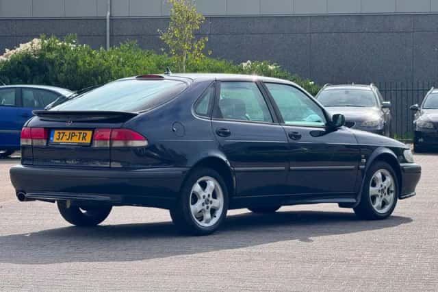 Saab 9-3 (2002) thumbnail 2