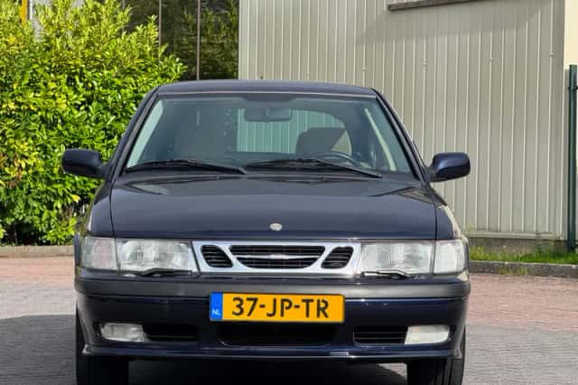 Saab 9-3 (2002) thumbnail 3