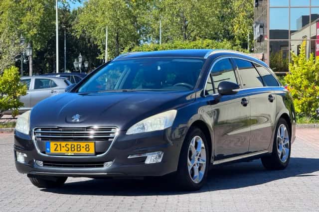 Peugeot 508 (2011) thumbnail 1