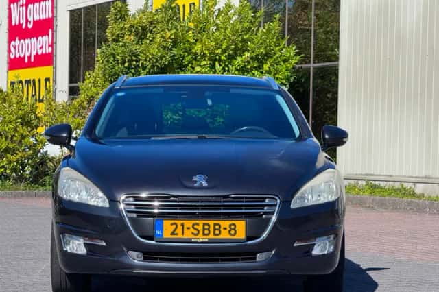 Peugeot 508 (2011) thumbnail 3