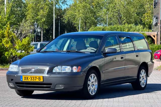 Volvo V70 (2006) thumbnail 1