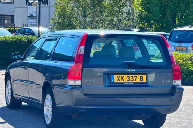Volvo V70 (2006) thumbnail 6