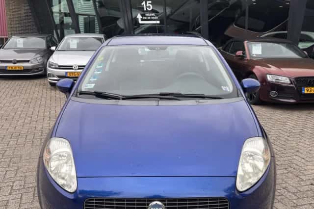Fiat Grande Punto (2007) thumbnail 2