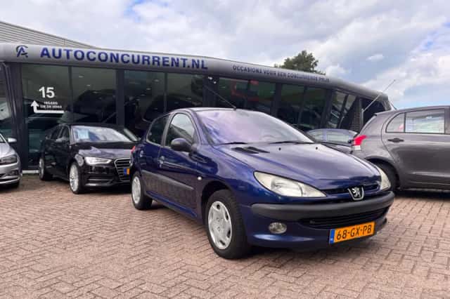 Peugeot 206 (2001) thumbnail 1