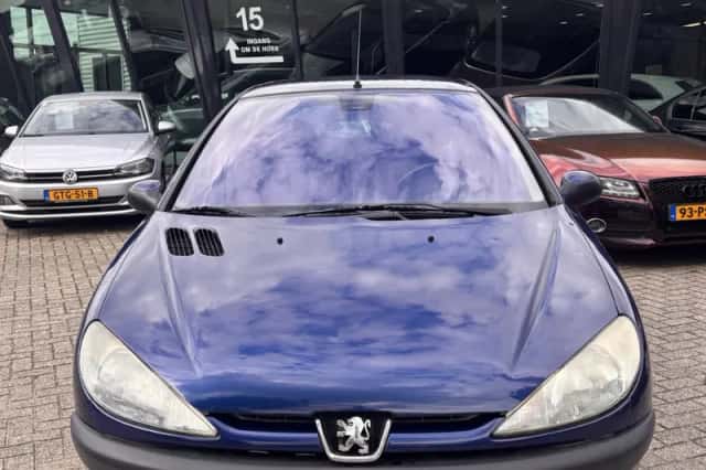 Peugeot 206 (2001) thumbnail 4