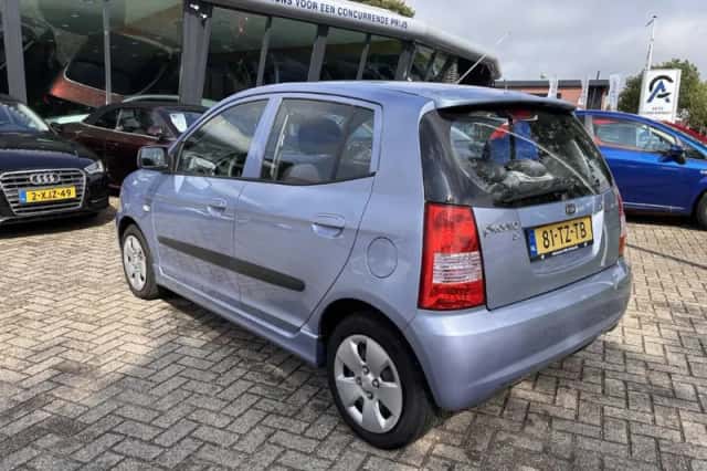 Kia Picanto (2007) thumbnail 3