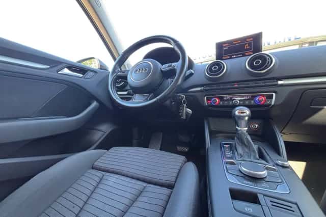 Audi A3 (2016) thumbnail 2