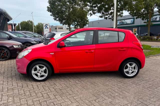 Hyundai i20 (2009) thumbnail 6