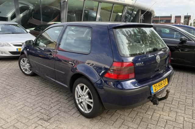 Volkswagen Golf (2001) thumbnail 5
