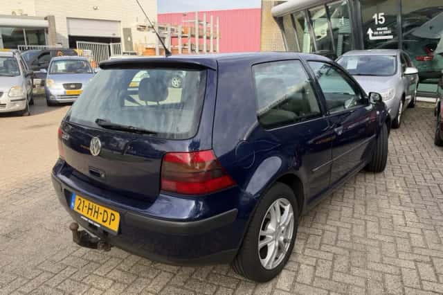 Volkswagen Golf (2001) thumbnail 6