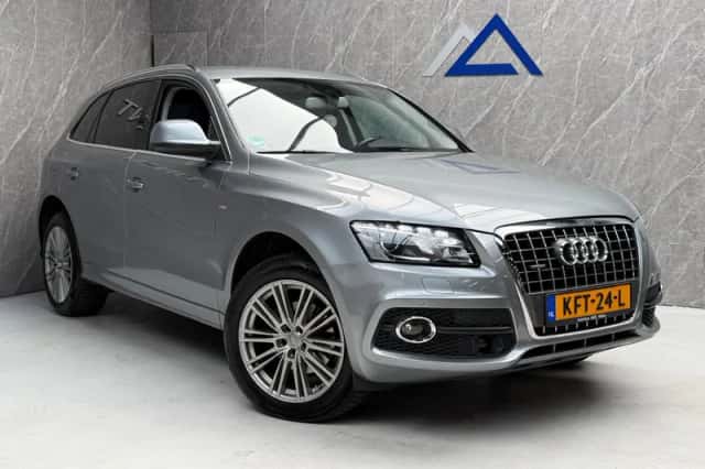 Audi Q5 (2010) thumbnail 3