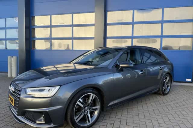 Audi A4 (2019) thumbnail 5
