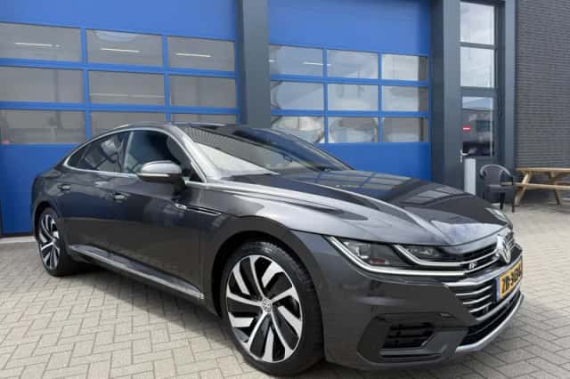 Volkswagen Arteon (2019) thumbnail 1