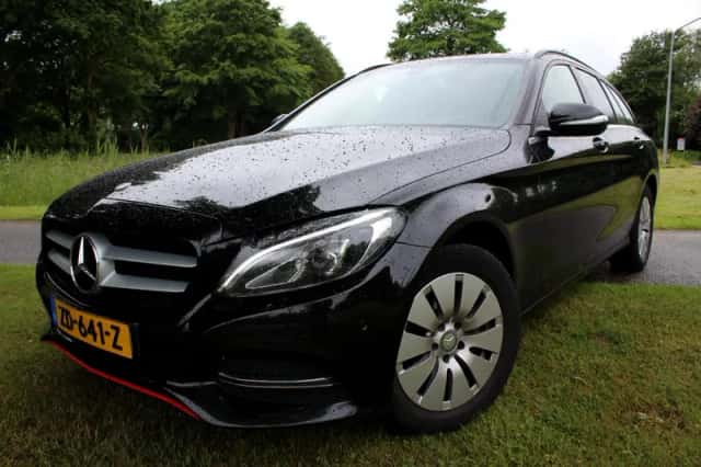 Mercedes-Benz C-Klasse (2015) thumbnail 3