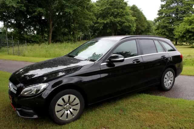Mercedes-Benz C-Klasse (2015) thumbnail 4