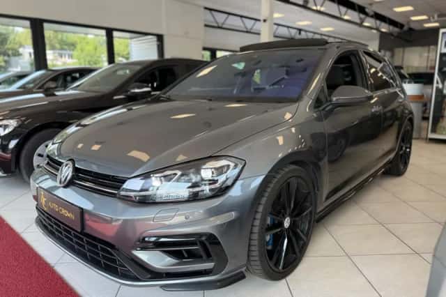 Volkswagen Golf (2017) thumbnail 1