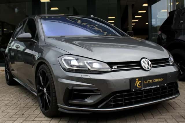 Volkswagen Golf (2017) thumbnail 3