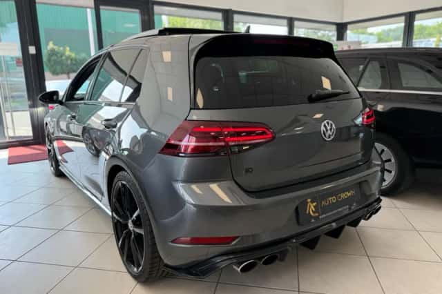 Volkswagen Golf (2017) thumbnail 6
