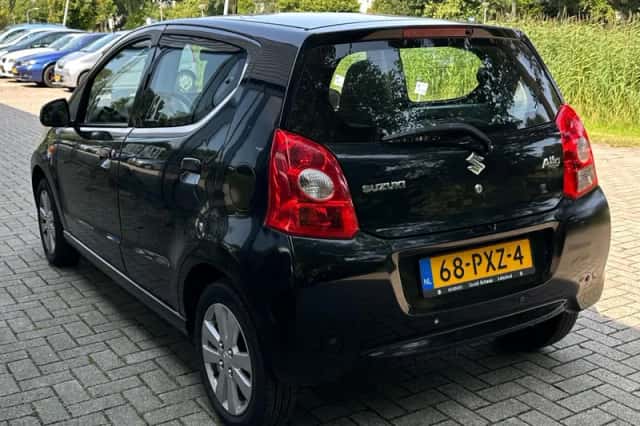 Suzuki Alto (2011) thumbnail 4