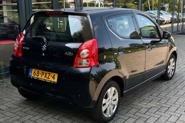 Suzuki Alto (2011) thumbnail 6