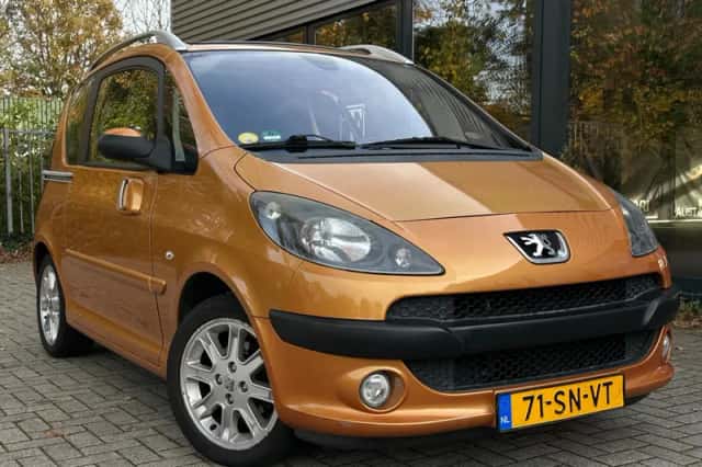 Peugeot 1007 (2006) thumbnail 1