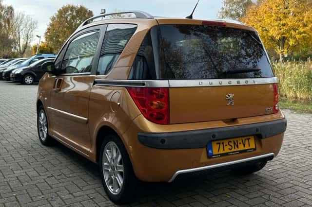 Peugeot 1007 (2006) thumbnail 6