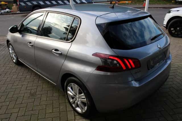 Peugeot 308 (2020) thumbnail 6