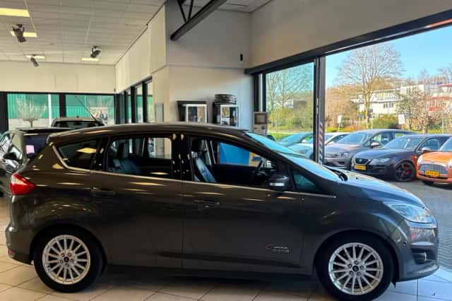 Ford C-Max (2015) thumbnail 5