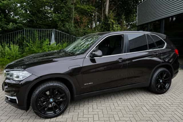 BMW X5 (2015) thumbnail 2