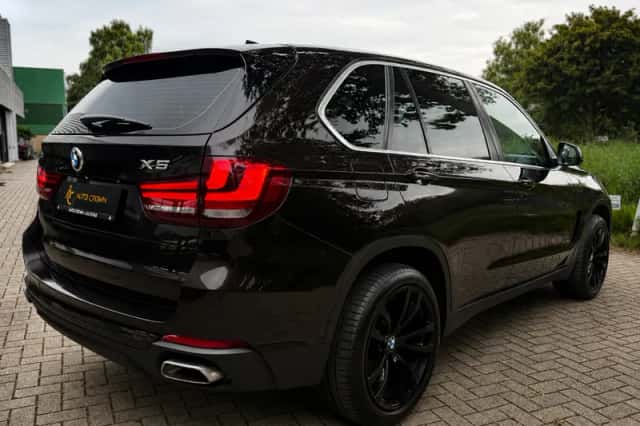 BMW X5 (2015) thumbnail 4