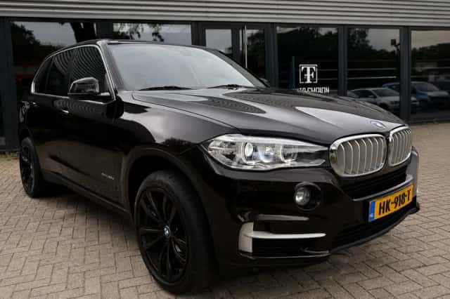 BMW X5 (2015) thumbnail 6