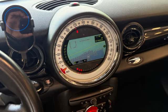 MINI Clubman (2011) thumbnail 4