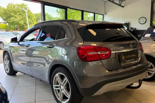 Mercedes-Benz GLA-Klasse (2014) thumbnail 4