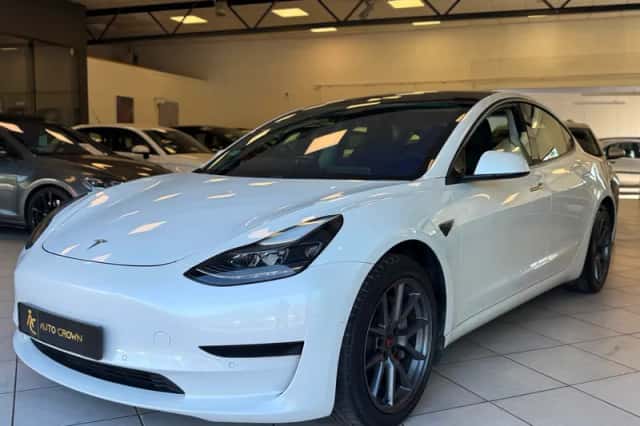 Tesla Model 3 (2021) thumbnail 1