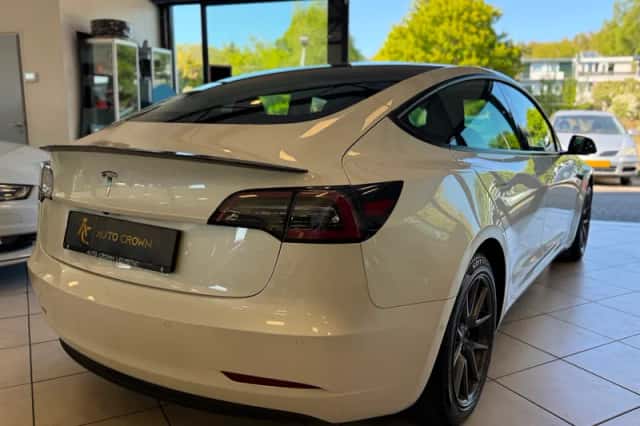 Tesla Model 3 (2021) thumbnail 4