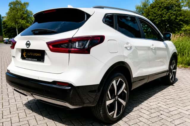 Nissan Qashqai (2017) thumbnail 4