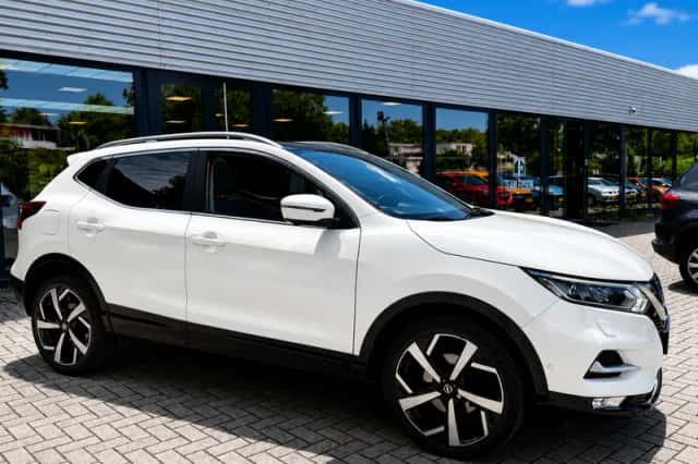 Nissan Qashqai (2017) thumbnail 5
