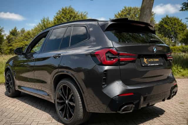BMW X3 (2023) thumbnail 3