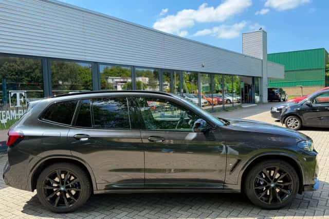 BMW X3 (2023) thumbnail 5